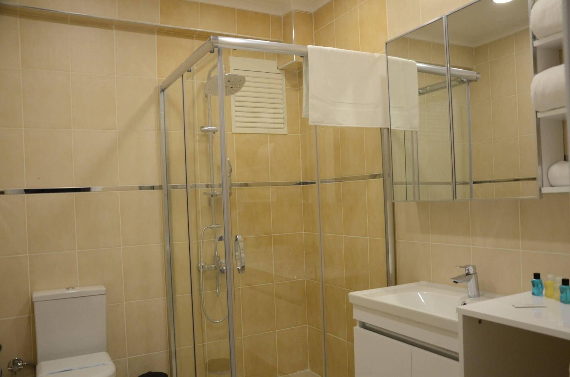 On4 Rooms & Suites イスタンブール エクステリア 写真